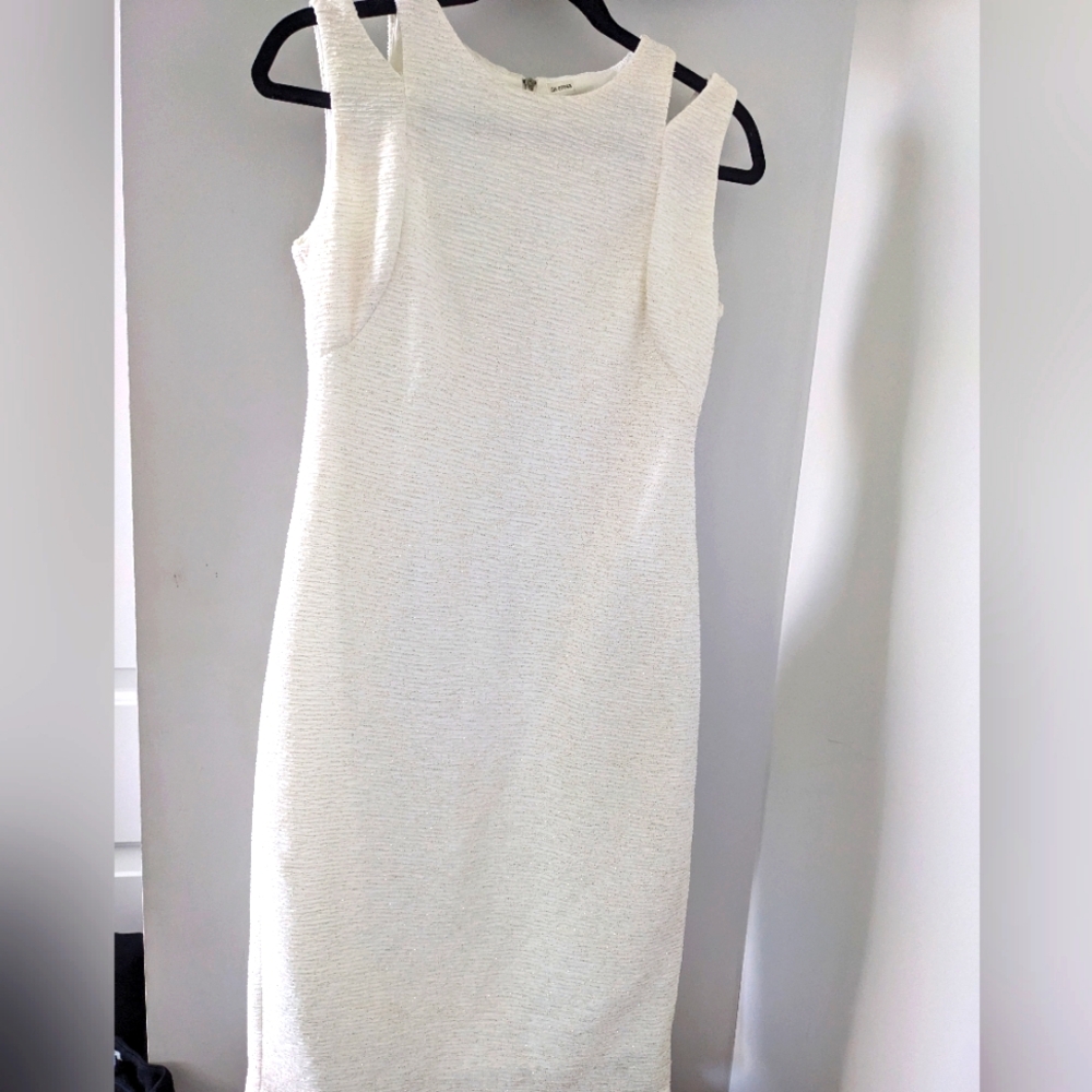 White With Gold Midi Sleeveless Dress - Size US 8
